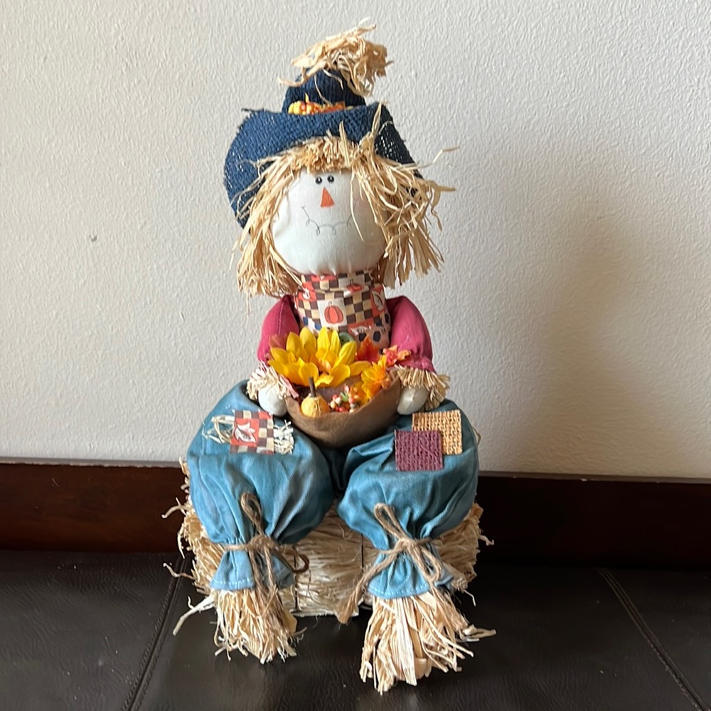 Vtg Fall Festival Sitting Scarecrow on Haystack w/ Sunflowers